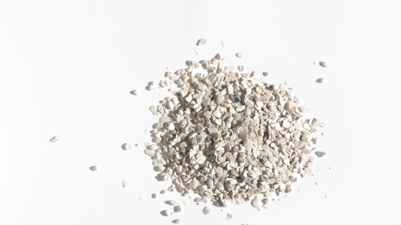 一塊になったボレー粉